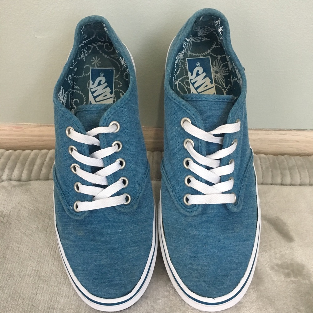 Women’s Blue Floral Insole Vans Sneakers Size 9